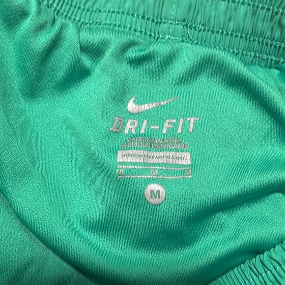 NIKE athletic shorts - Picture 3 of 3